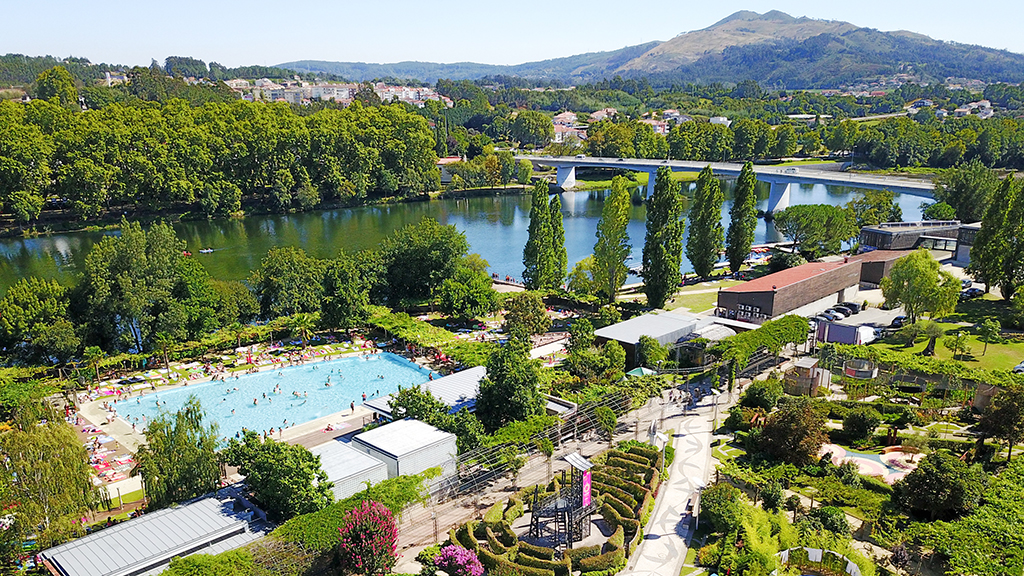 Piscina do Festival Internacional de Jardins de Ponte de Lima reabre a 14 de junho